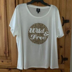 Bobeau Wild & Free Tee Shirt.